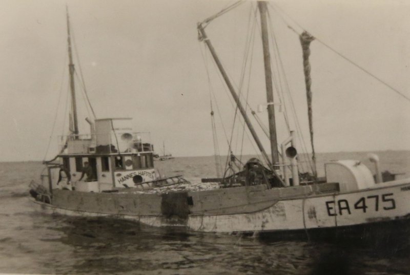 Fimmtán ára varð Gunnar háseti á Hannesi Hafstein EA, einn af Svíþjóðarbátunum. Mynd í eigu Gunnars Arasonar.
