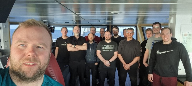Áhöfnin á Björgu: Árni Rúnar Jóhannesson, Jóhann Pálsson Rist, Jón Ísfjörð Aðalsteinsson, Kjartan Vilbergsson, Bjarki Breiðfjörð Ómarsson, Karl Helgason, Gunnar Örn Sigfússon, Aron Haraldsson, Kristján Hilmir Gylfason, Magnús Sævarsson, Hallbjörn Hjartarson, Hreinn Eggert Birkisson, Einar Kristinn Kristgeirsson.