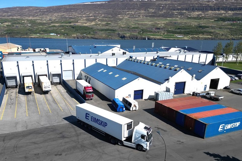 Flutningabíll leggur af stað með ferskar afurðir frá vinnsluhúsi ÚA á Akureyri. Mynd/Hörður Geirsson