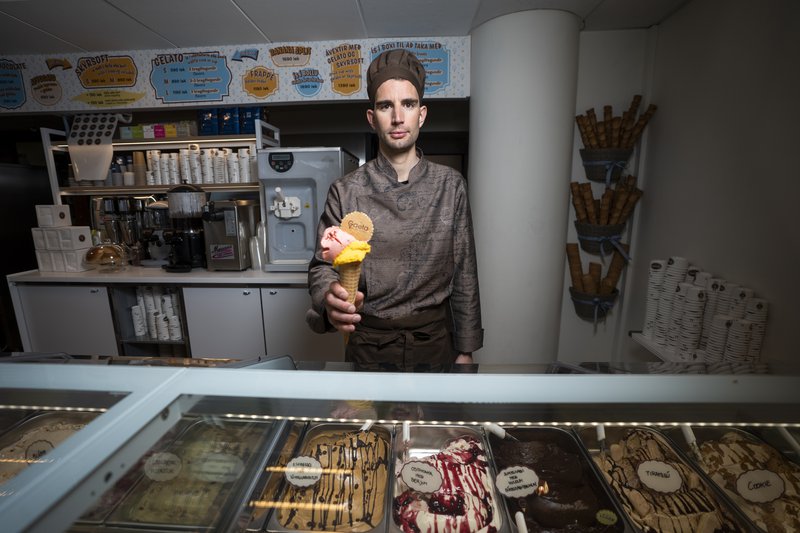 Michele Gaeta einn eigenda ísbúðarinnar Gaeta Gelato,  Aðalstræti 6