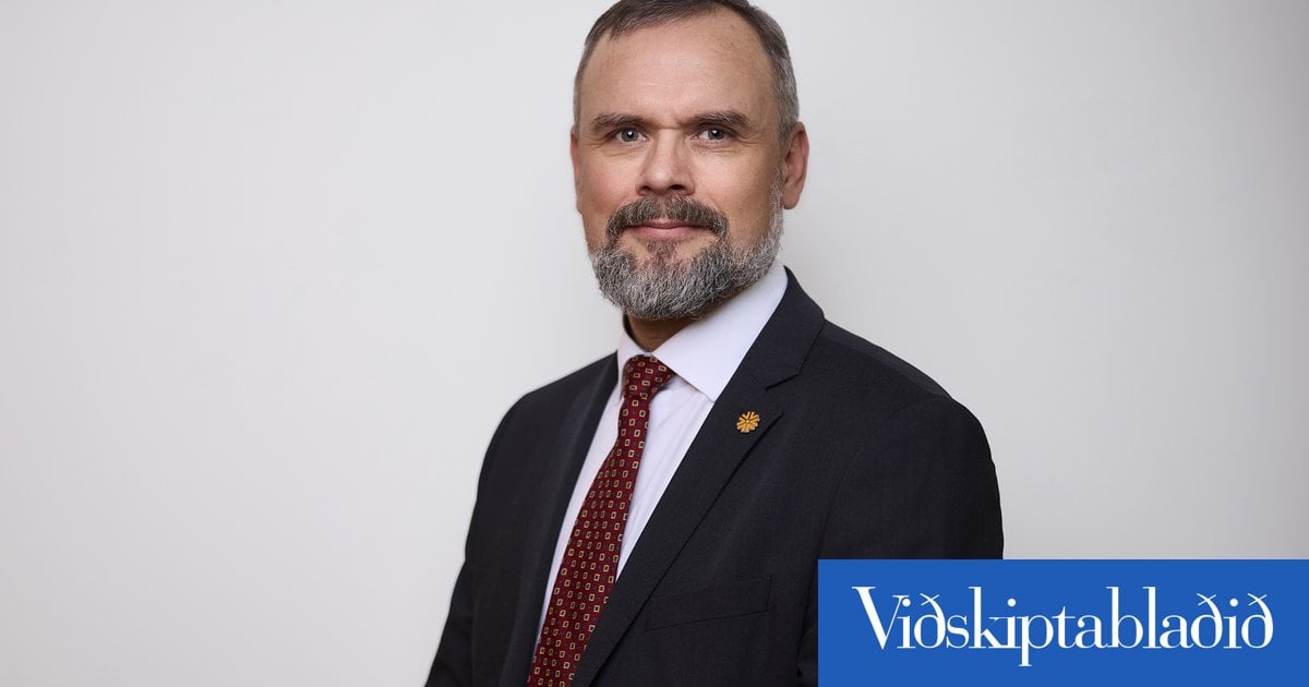 Ítrekar áform um 107 milljarða hagræðingu