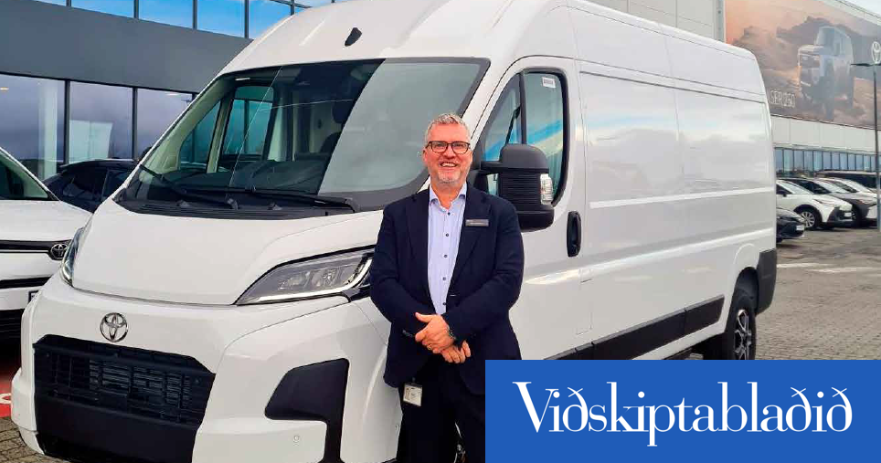 Kennt að aka hratt í beygjum á yfir­gefinni flug­braut