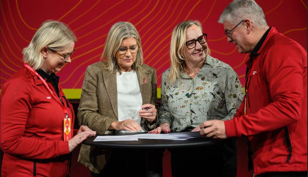 Halda áfram að styðja endurnýjun björgunarbáta